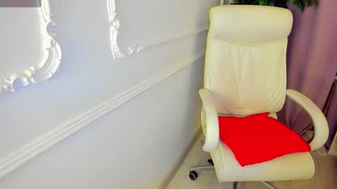 Lily online show from 16, 3, 2026