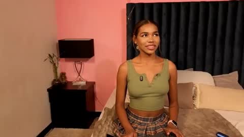 Lily Miiller online show from 14, 9, 2025