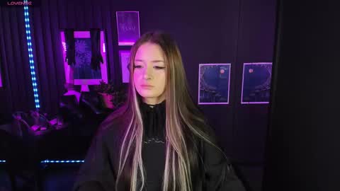 Lily online show from 10, 2, 2025