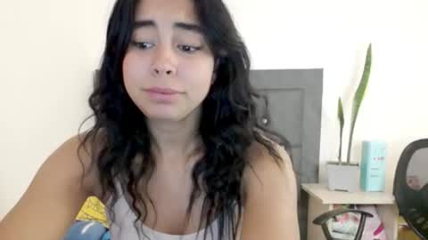 Lily Roberts online show from 8, 7, 2026