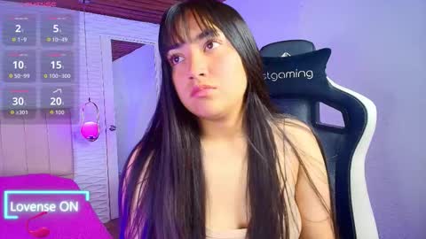 lily_waist online show from 23, 9, 2025