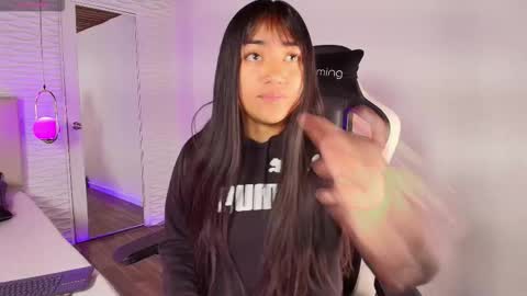 lily_waist online show from 11, 10, 2025