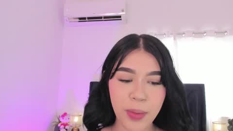 Snapshot of lily_woodz chatting on 17, 5, 2026 LilyWoodz online show from 17, 5, 2026