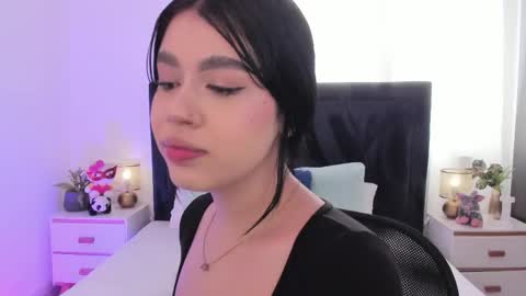 Snapshot of lily_woodz chatting on 31, 5, 2026 LilyWoodz online show from 31, 5, 2026
