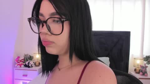 Snapshot of lily_woodz chatting on 1, 6, 2026 LilyWoodz online show from 1, 6, 2026