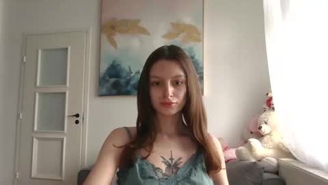 lilycandy_ online show from 25, 4, 2026