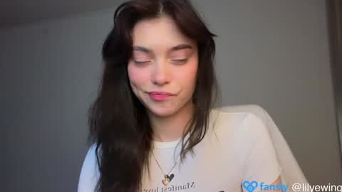 Lily   online show from 29, 1, 2025