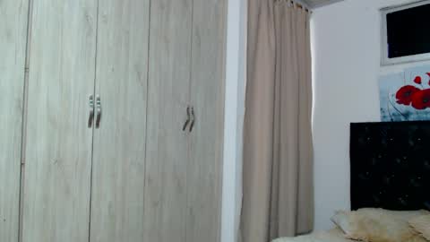 lilyfox23 online show from 25, 4, 2026