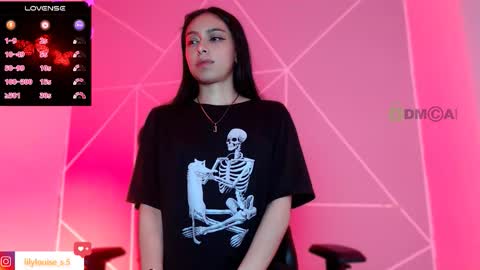 Snapshot of lilylouisee_ chatting on 1, 11, 2025 Liliana louise online show from 1, 11, 2025