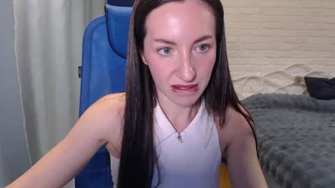 Lily online show from 6, 8, 2026