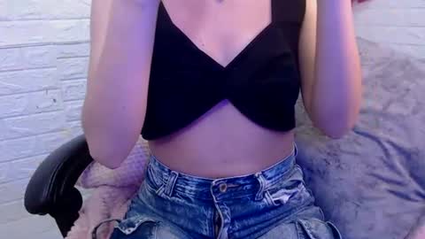 Lilyn online show from 24, 7, 2026