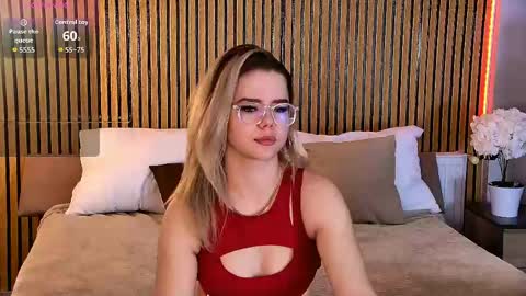 Snapshot of lilyrabbit chatting on 29, 5, 2026 Rose online show from 29, 5, 2026