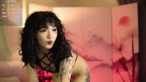 Lin Use menu to play with me  online show from 18, 2, 2025