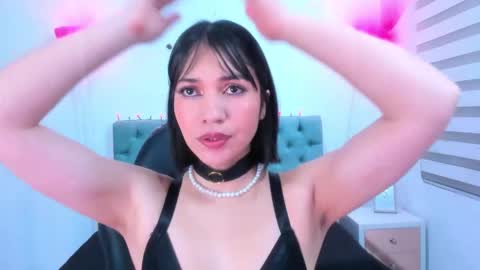  Lina Bedoya  online show from 10, 2, 2025