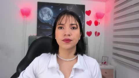  Lina Bedoya  online show from 11, 3, 2025