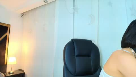 Snapshot of lina_bedoya chatting on 22, 5, 2026 Lina Bedoya online show from 22, 5, 2026