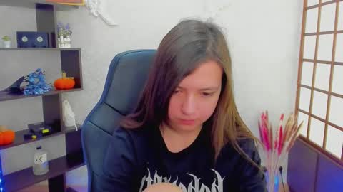 Lina online show from 14, 12, 2024