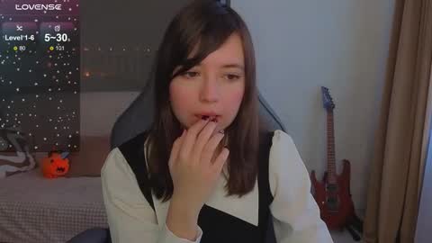 Lina online show from 5, 3, 2026