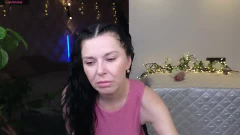 lina_flore online show from 8, 6, 2026