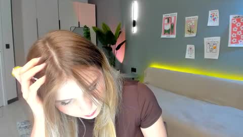 Lina online show from 6, 3, 2026