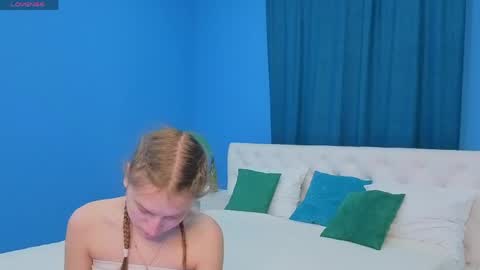 Snapshot of lina_massey chatting on 24, 5, 2026 lina_massey online show from 24, 5, 2026