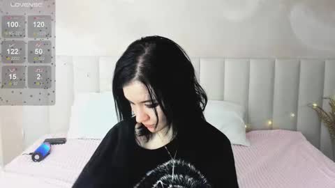 lina_moony online show from 13, 1, 2026