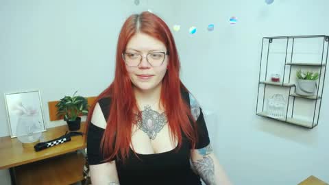 Snapshot of lina_ri chatting on 25, 4, 2026 lina_ri online show from 25, 4, 2026