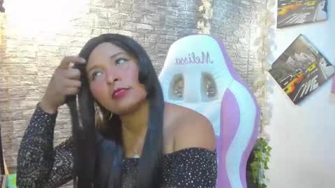 LINA SANCHEZ online show from 28, 4, 2026