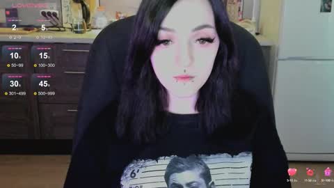 Lina 3  1715622743 online show from 30, 9, 2025