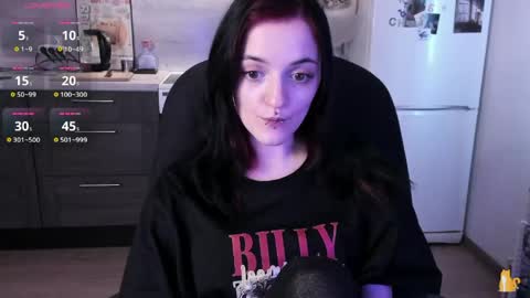 Lina 3  1715622743 online show from 23, 4, 2026