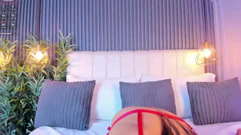 LinaGlam online show from 7, 6, 2026