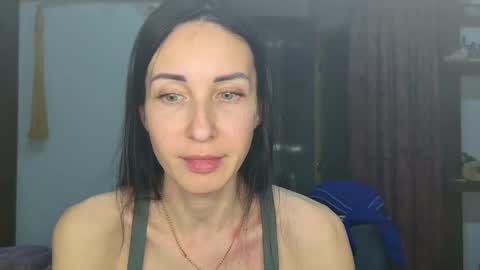 LinaLivee online show from 3, 2, 2026