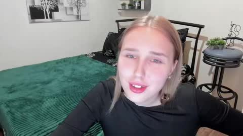 Lina online show from 30, 1, 2025