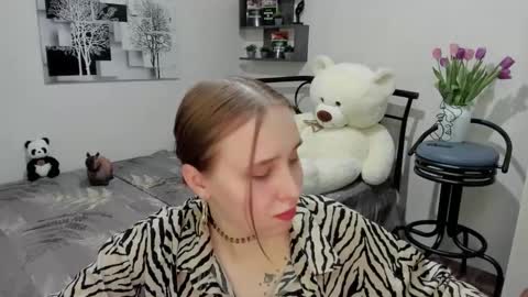 Lina online show from 8, 3, 2025