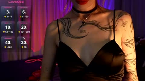 LinaVelle online show from 22, 4, 2026