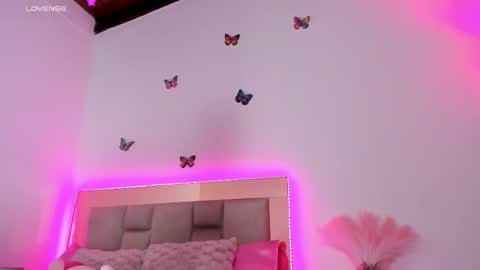 Lincy Rios  online show from 15, 2, 2025