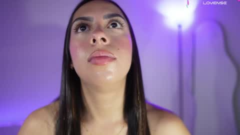 Lincy Rios  online show from 24, 4, 2026