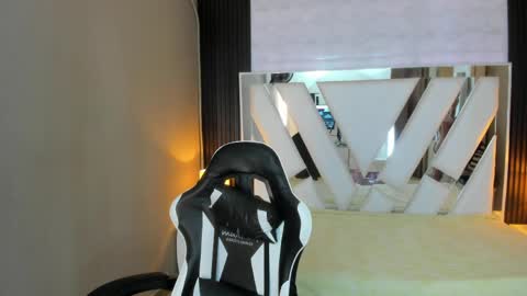  Linda  online show from 6, 4, 2026