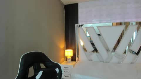  Linda  online show from 19, 4, 2026