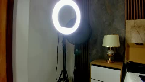 linda cabal online show from 2, 10, 2025