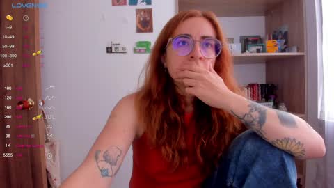 Giggles  online show from 13, 2, 2025