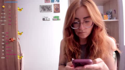 Giggles  online show from 19, 2, 2025