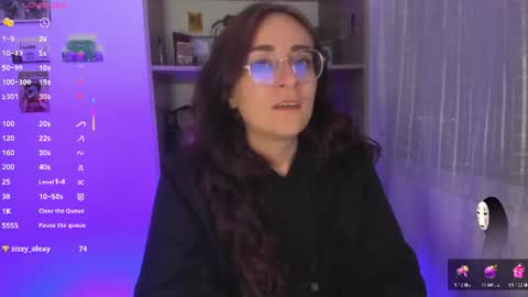 Giggles  online show from 22, 7, 2026