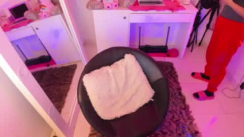 Lindaa maria  online show from 25, 10, 2025