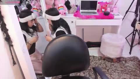 Lindaa maria  online show from 16, 11, 2025