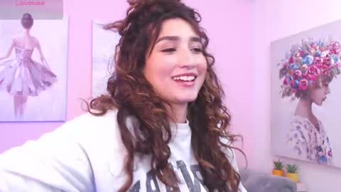 Maria Paula online show from 12, 9, 2025