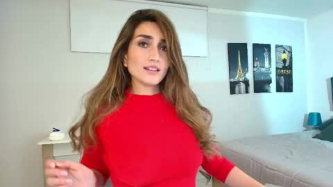 Maria Paula online show from 21, 5, 2026