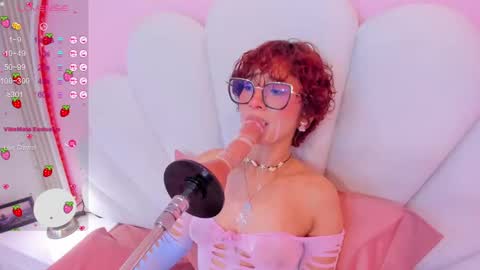 linda_sofi__ online show from 2, 3, 2025