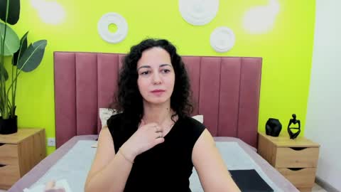 Linda online show from 12, 4, 2026