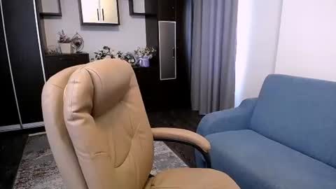 Linda Liony online show from 24, 6, 2026